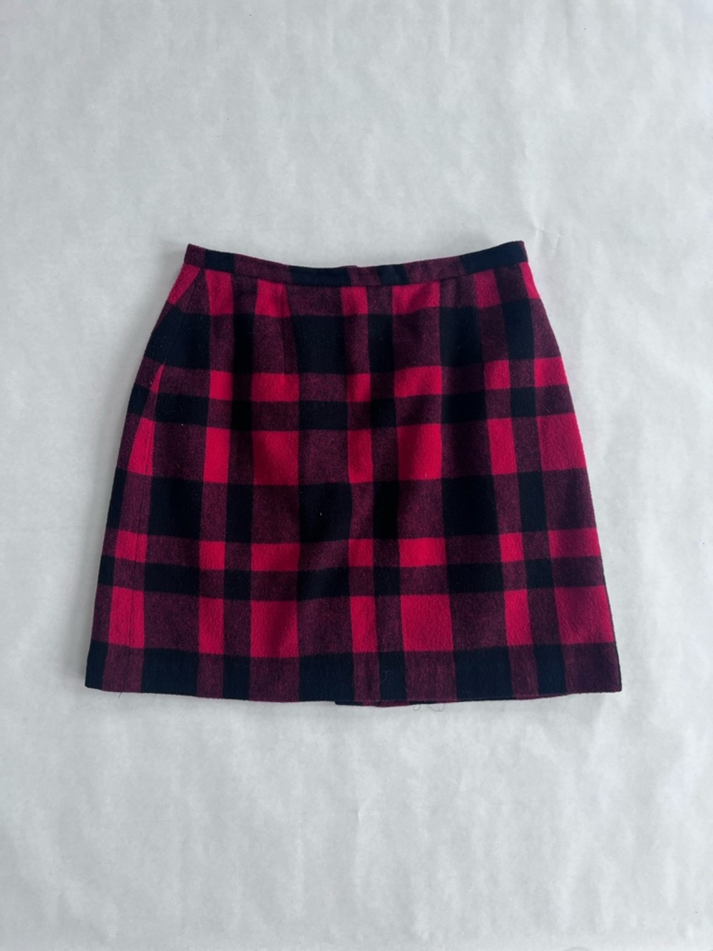 Limited America Red & Black Plaid Cashmere Blend Mini Skirt Women’s Size 10